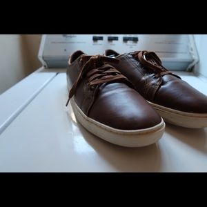 American Eagle Faux Leather Sneakers SZ 10.5